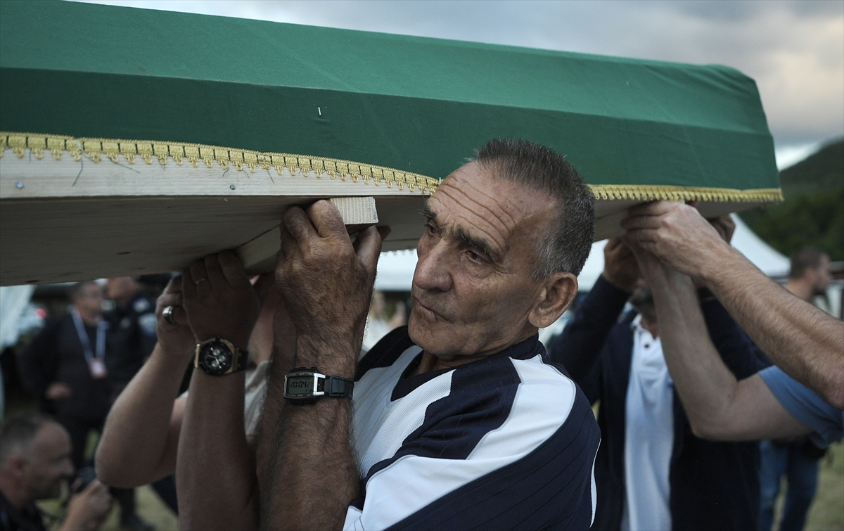 Dinmeyen yas: Srebrenitsa soykırımının 30. yılı