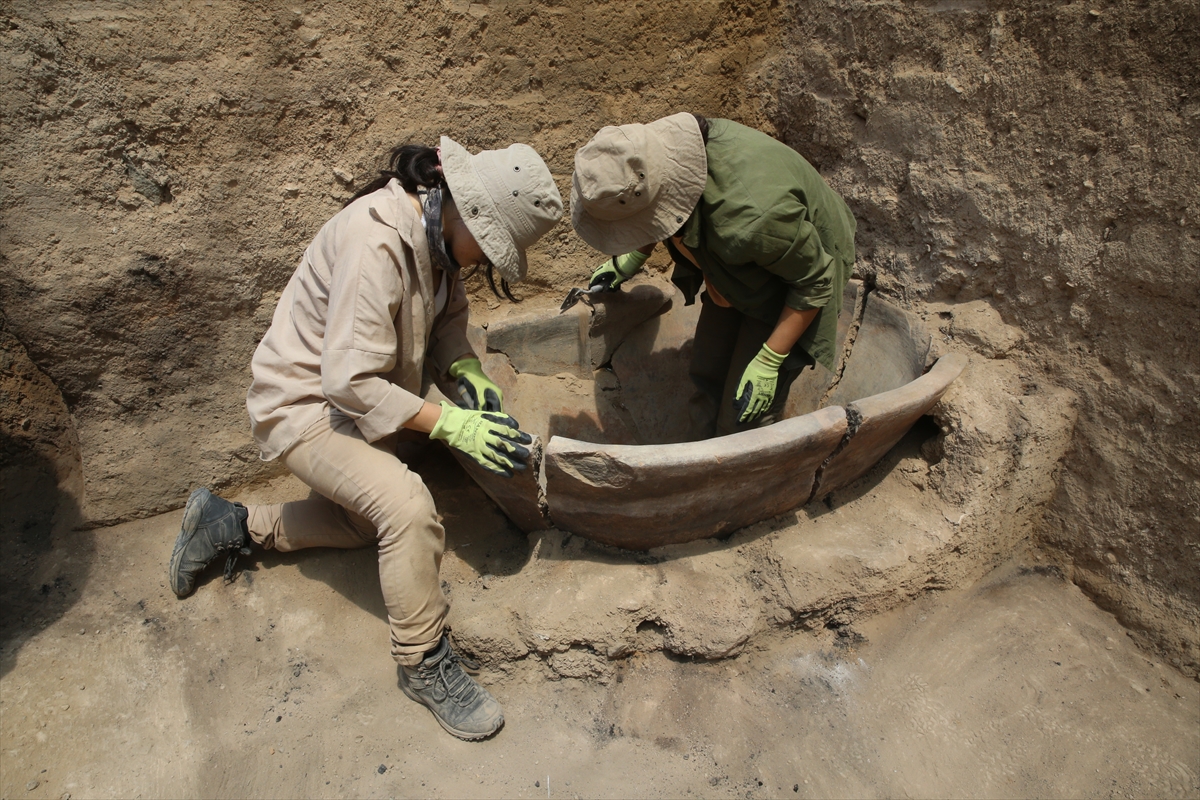 Ayanis Kalesi’nde Haldi Tapınağı’nın sırları bir bir çözülüyor