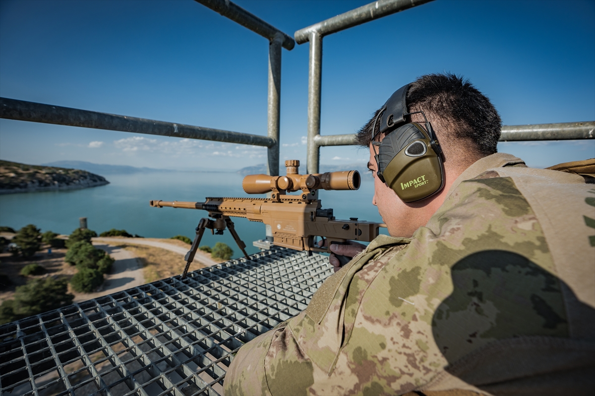 TSK'nın şampiyon keskin nişancıları, zorlu eğitimlerle göreve hazırlanıyor