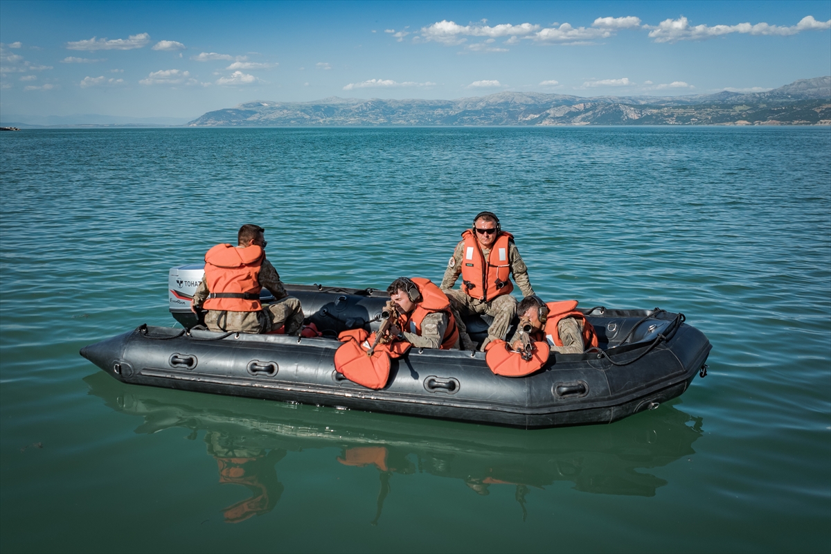 TSK'nın şampiyon keskin nişancıları, zorlu eğitimlerle göreve hazırlanıyor