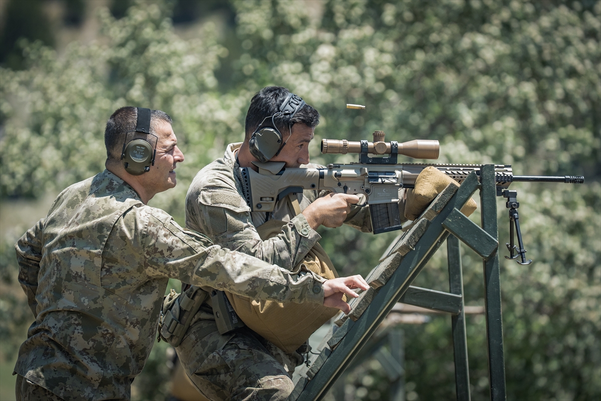 TSK'nın şampiyon keskin nişancıları, zorlu eğitimlerle göreve hazırlanıyor