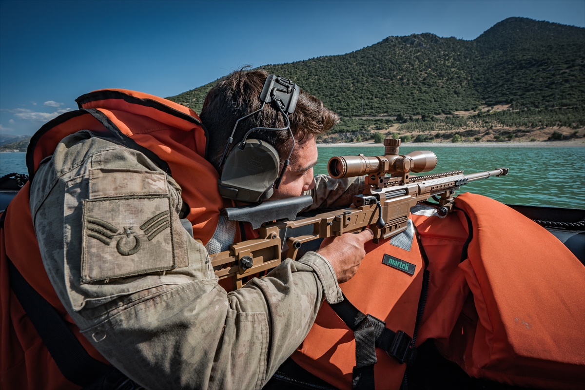 TSK'nın şampiyon keskin nişancıları, zorlu eğitimlerle göreve hazırlanıyor