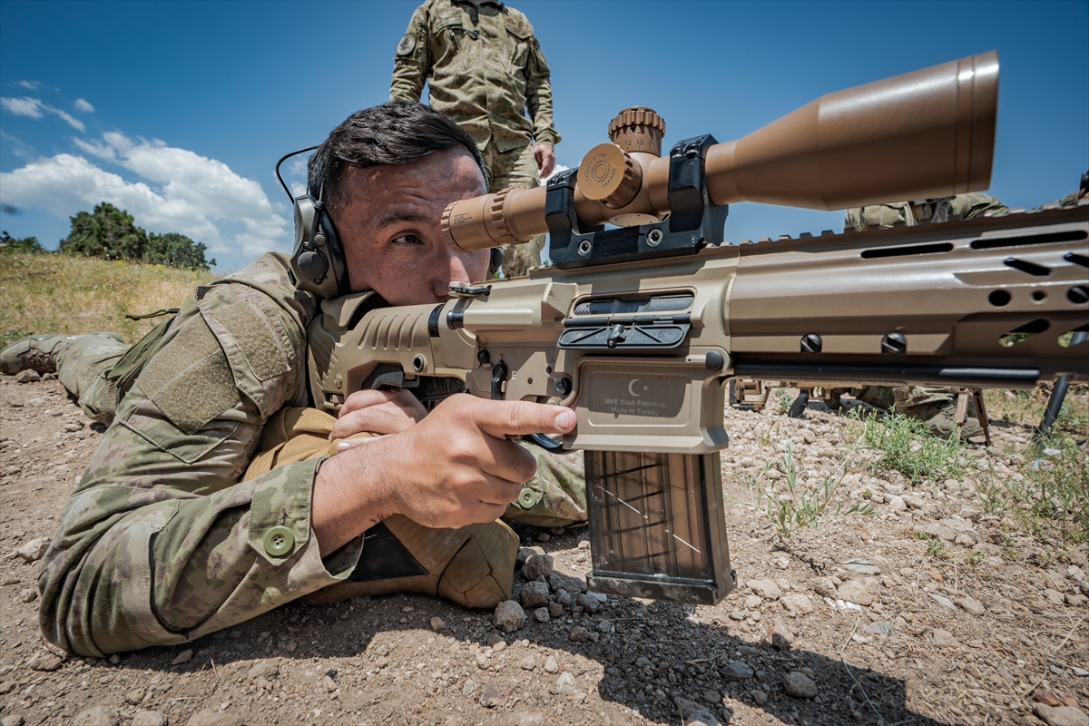 TSK'nın şampiyon keskin nişancıları, zorlu eğitimlerle göreve hazırlanıyor