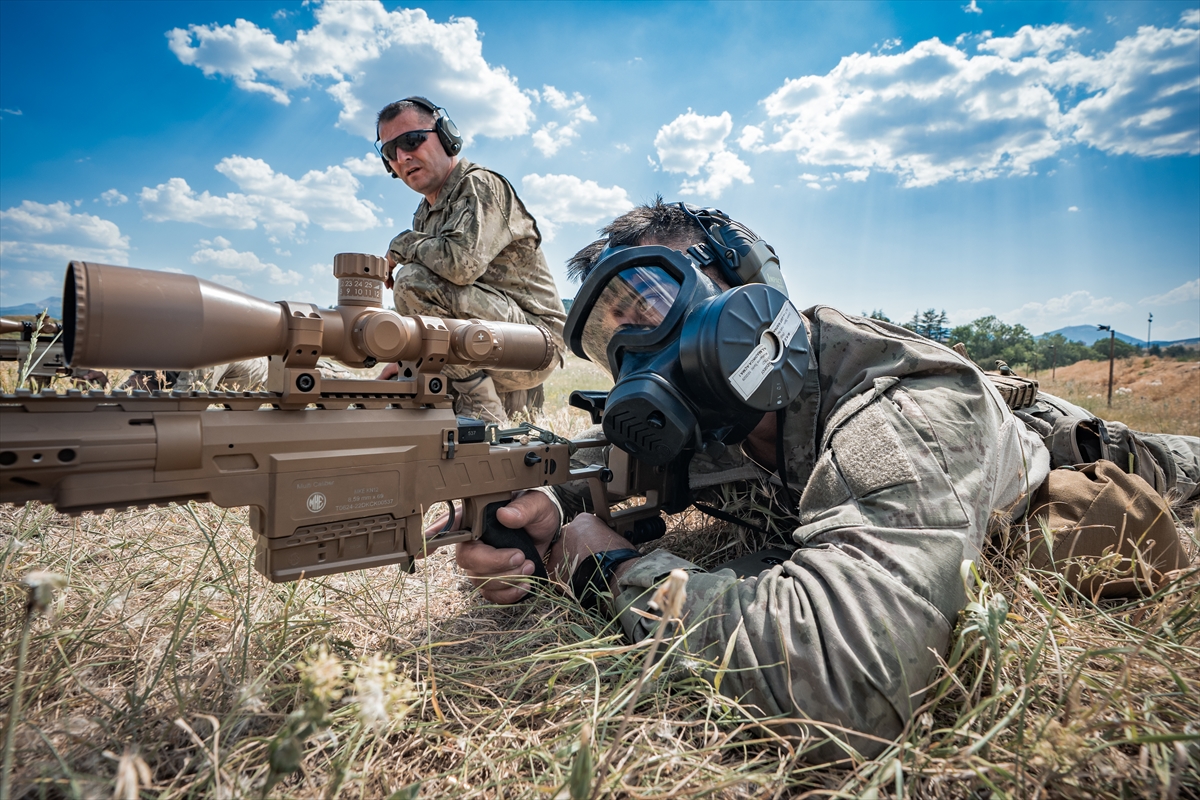 TSK'nın şampiyon keskin nişancıları, zorlu eğitimlerle göreve hazırlanıyor