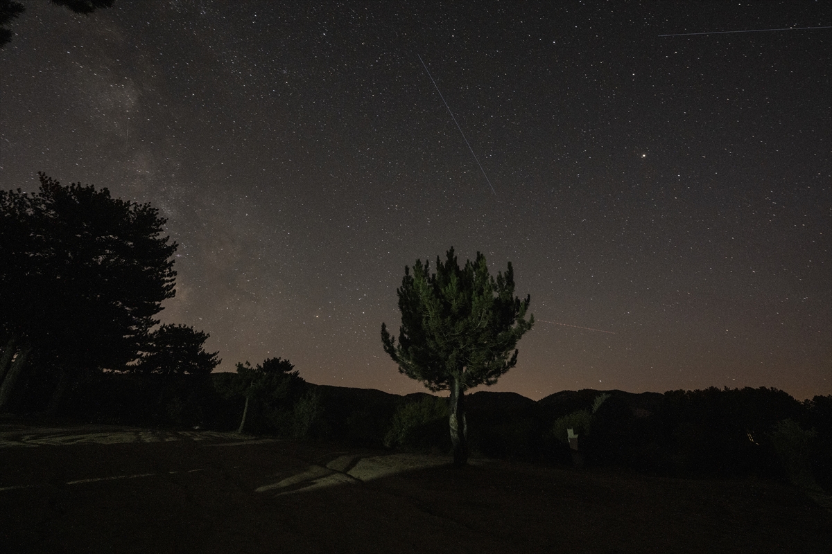 Yurt genelinde meteor yağmurundan büyüleyici kareler