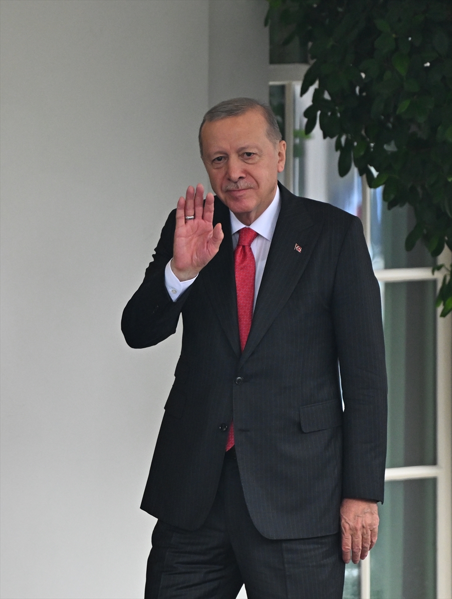 Cumhurbaşkanı Erdoğan ile ABD Başkanı Trump'ın görüşmesinden tarihi kareler