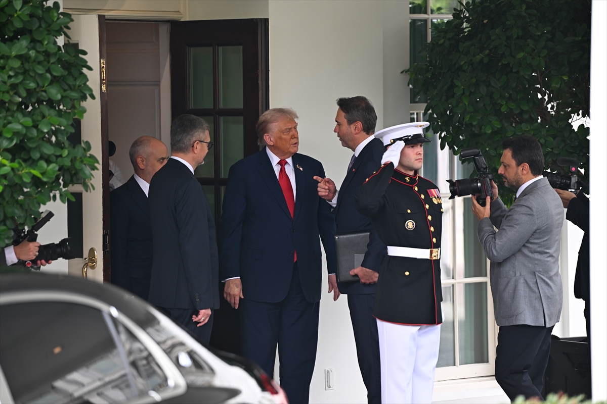 Cumhurbaşkanı Erdoğan ile ABD Başkanı Trump'ın görüşmesinden tarihi kareler