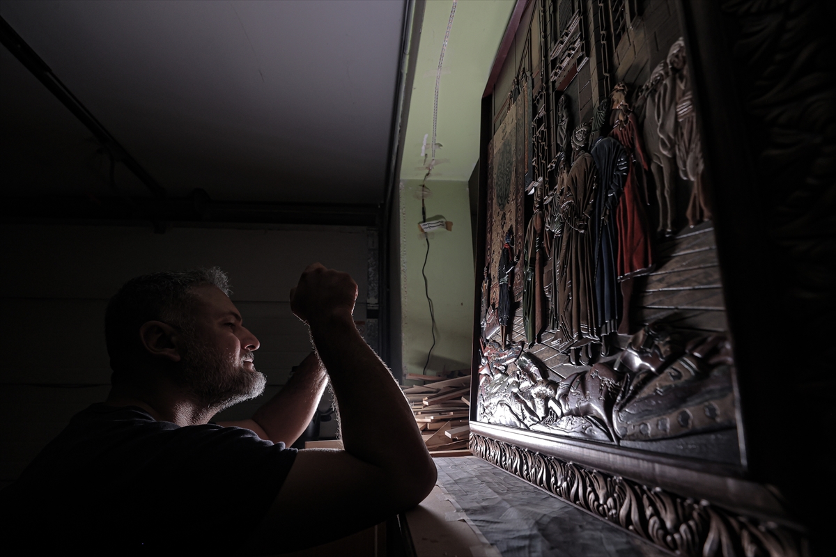 Türk usta, 'Neva' sanatıyla 3 boyutlu ahşap eserler üretiyor