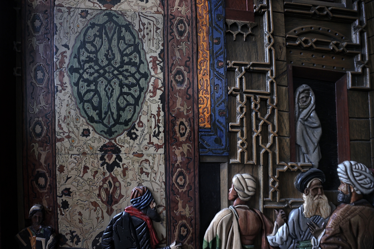 Türk usta, 'Neva' sanatıyla 3 boyutlu ahşap eserler üretiyor