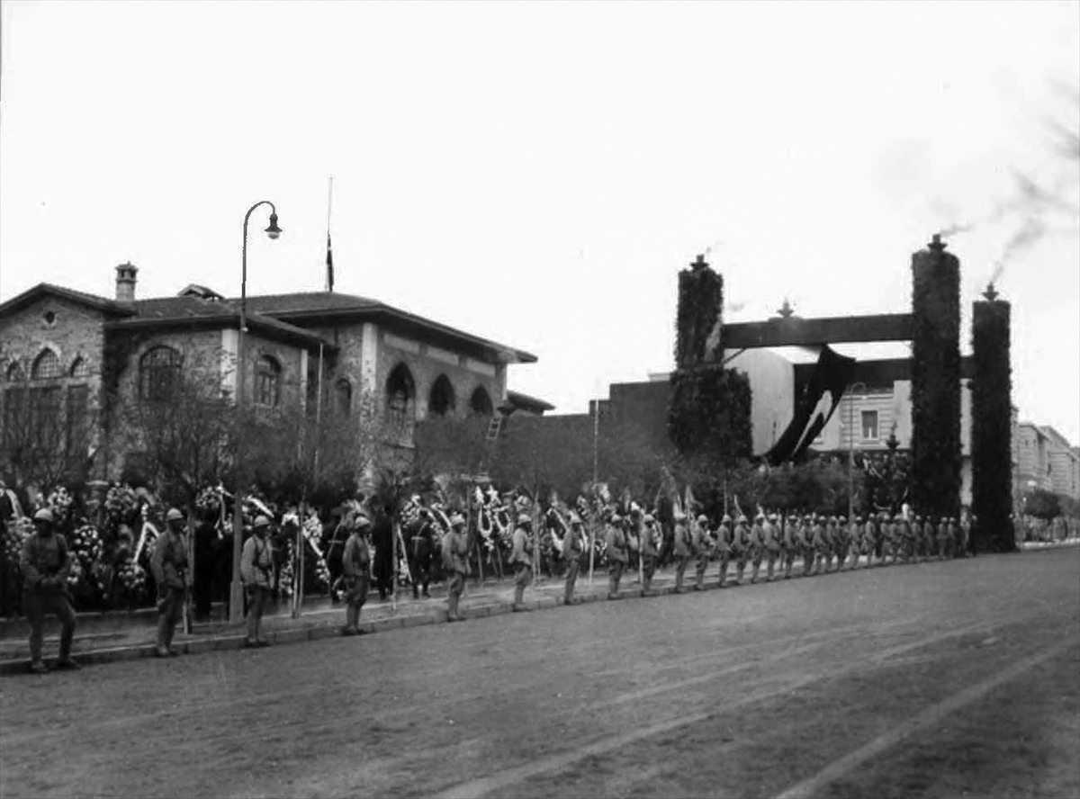 Saygıyla: Atatürk 87 yıl önce aramızdan ayrıldı