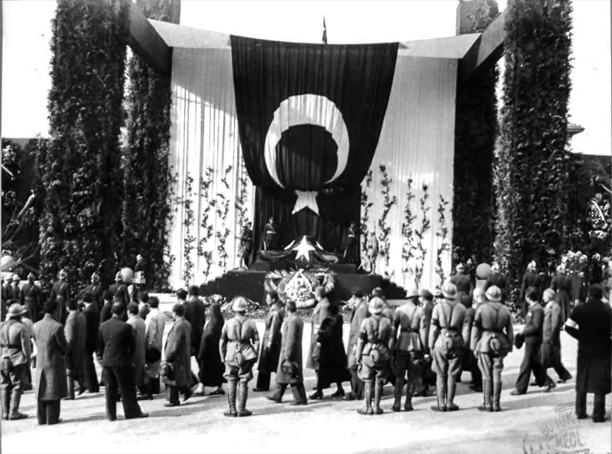 Saygıyla: Atatürk 87 yıl önce aramızdan ayrıldı