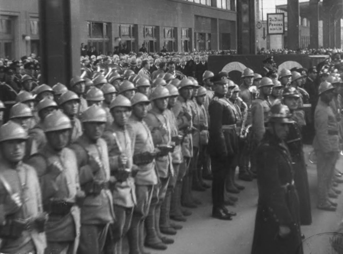 Saygıyla: Atatürk 87 yıl önce aramızdan ayrıldı