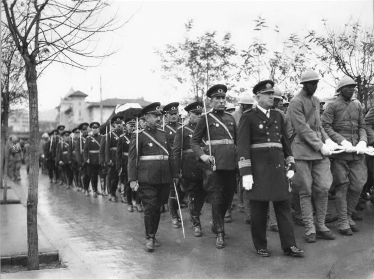 Saygıyla: Atatürk 87 yıl önce aramızdan ayrıldı