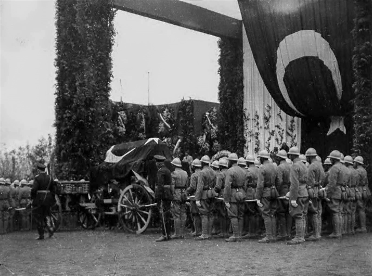 Saygıyla: Atatürk 87 yıl önce aramızdan ayrıldı