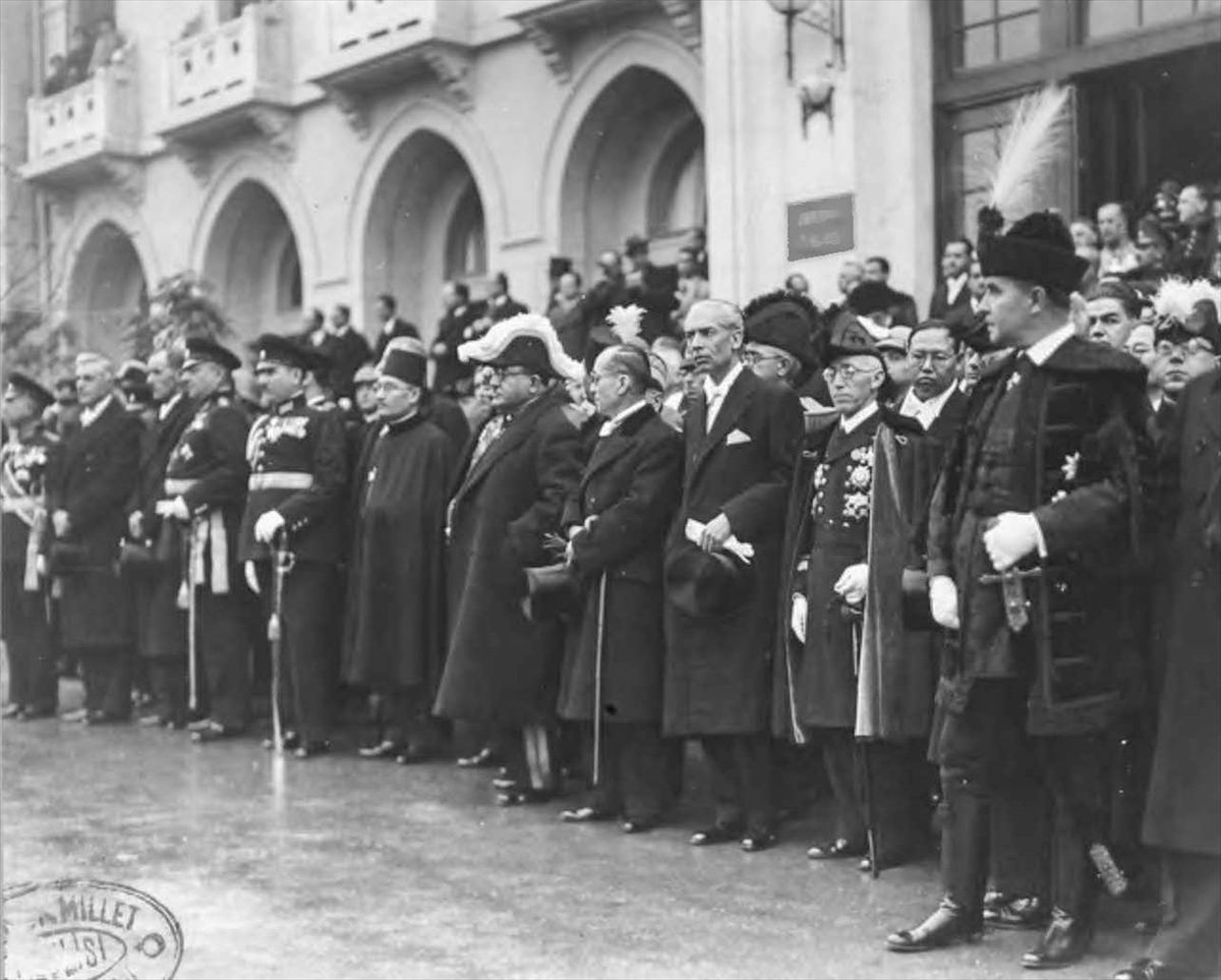 Saygıyla: Atatürk 87 yıl önce aramızdan ayrıldı