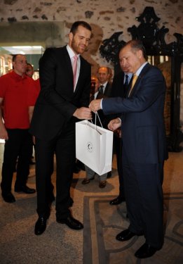 12 Dev Adam'dan Başbakan'a olimpiyat sözü