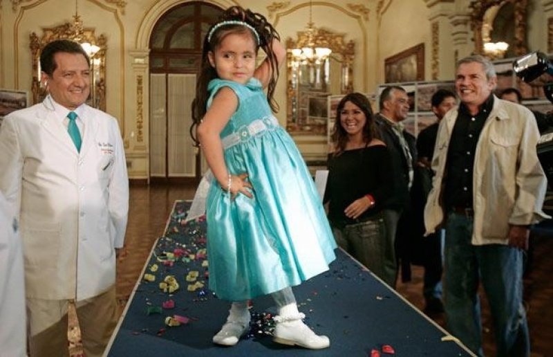Küçük Denizkızı Milagros Cerron 10 yaşında