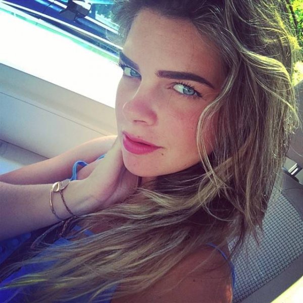 Pelin Karahan ikinci çocuk mesajı verdi 