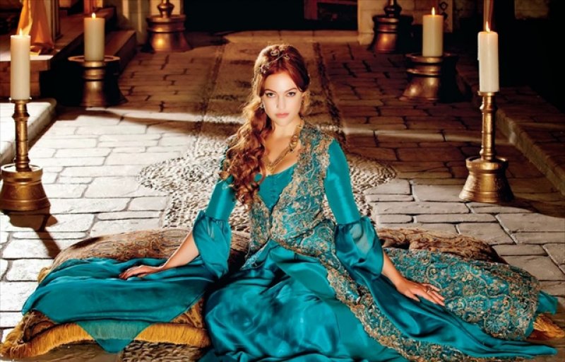 Geçmişten bugüne: Meryem Uzerli