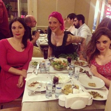 Ünlülerin objektifinden 4 Mayıs Instagram paylaşımları 