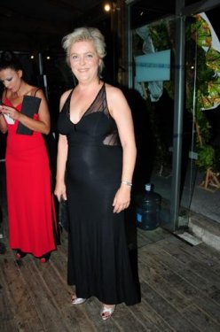 Hande Subaşı evlendi