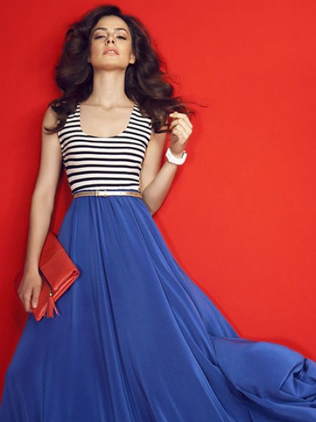 Özge Özpirinçci fotoğraflarıyla büyüledi