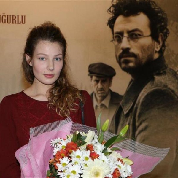 Rus güzel Sofya Khandamirova: Türkler çok asil