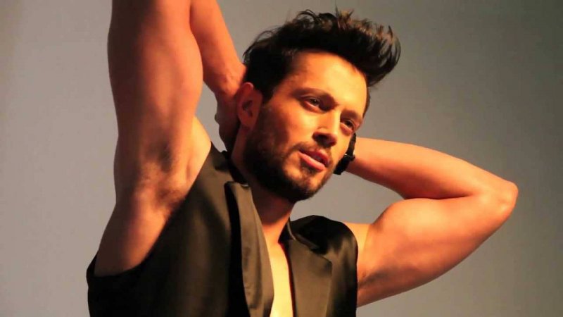 Eliz Sakuçoğlu ile Murat Boz'dan görüntüler