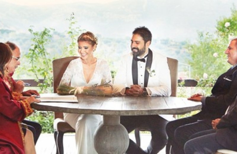 Gülben Ergen ve Erhan Çelik evlendi