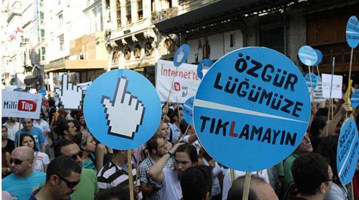 Sansüre karşı adım adım