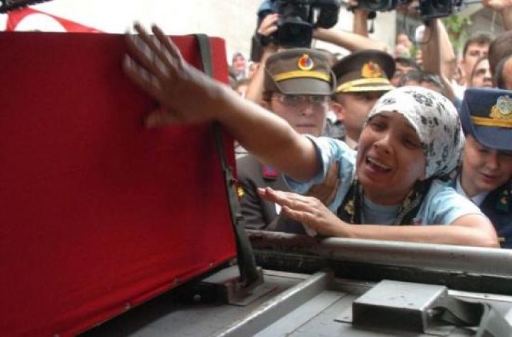 Şehit onbaşı Hakan Yutkun'un cenazesi