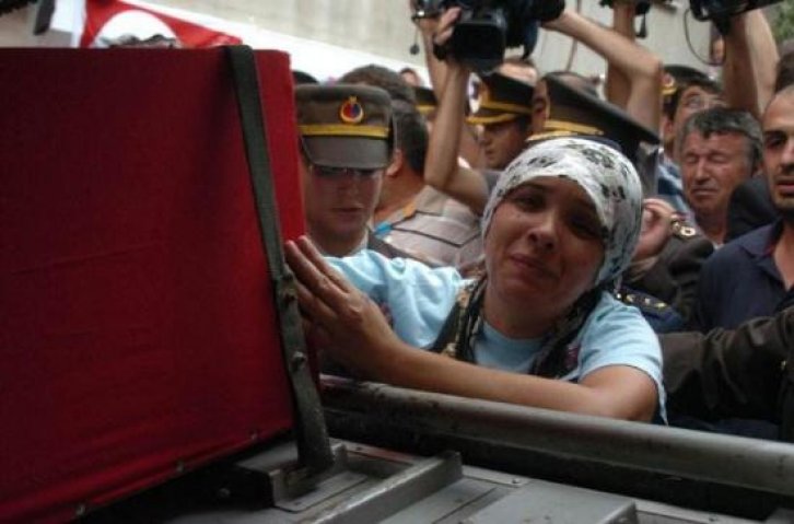 Şehit onbaşı Hakan Yutkun'un cenazesi