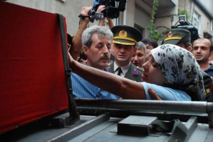 Şehit onbaşı Hakan Yutkun'un cenazesi