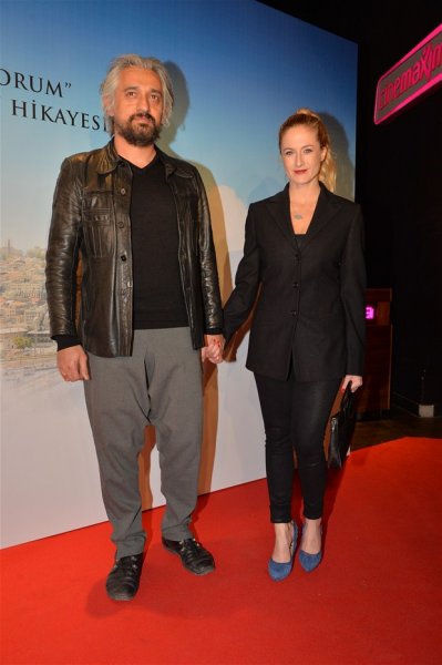 Seni Seviyorum Adamım Filmin  gala gecesi yapıldı 