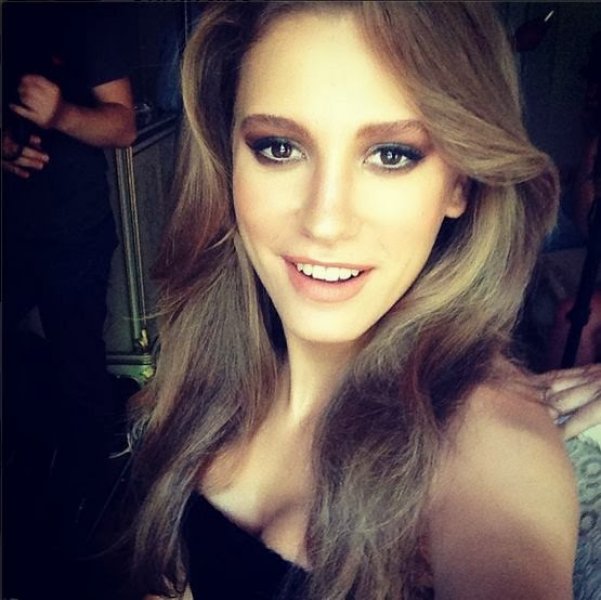 Serenay Sarıkaya iş adamı sevgilisiyle tatile çıktı