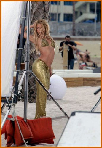 Shakira'nın set kazası