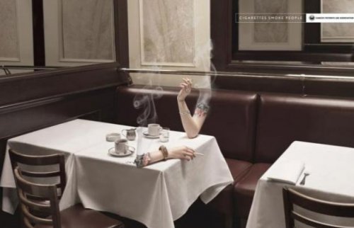 Sigarayla savaşan posterler