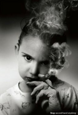 Sigarayla savaşan posterler