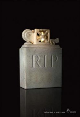 Sigarayla savaşan posterler