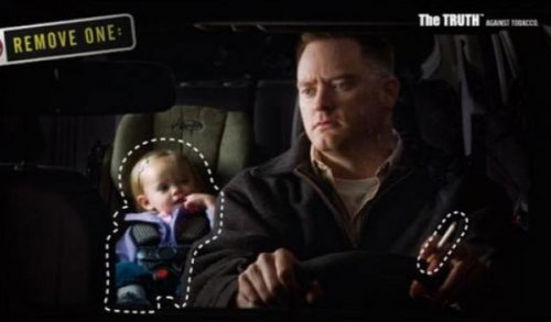 Sigarayla savaşan posterler