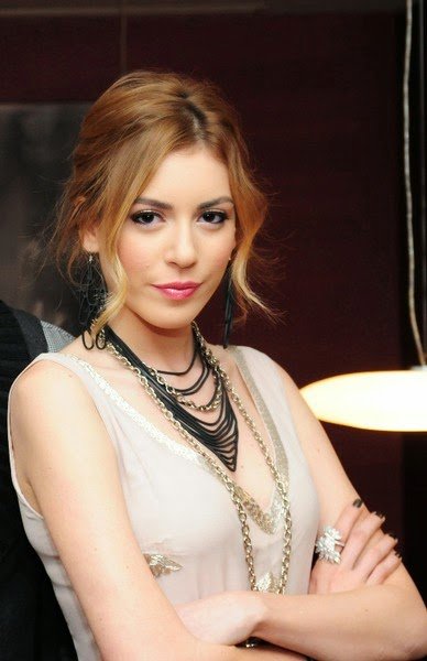 Sinem Kobal: Kusurlu kızları seviyorum