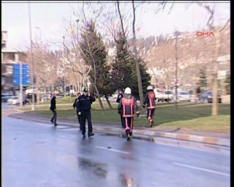 İstanbul'da patlama olay yerinden ilk görüntüler