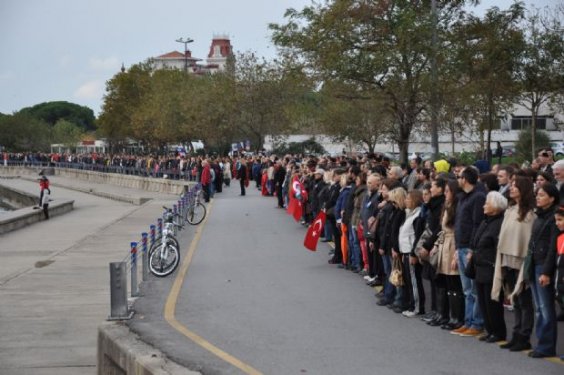 İşte İzmir'deki muhteşem Atatürk portresi 