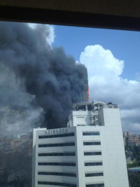 Beşiktaş Polat Tower'da yangın