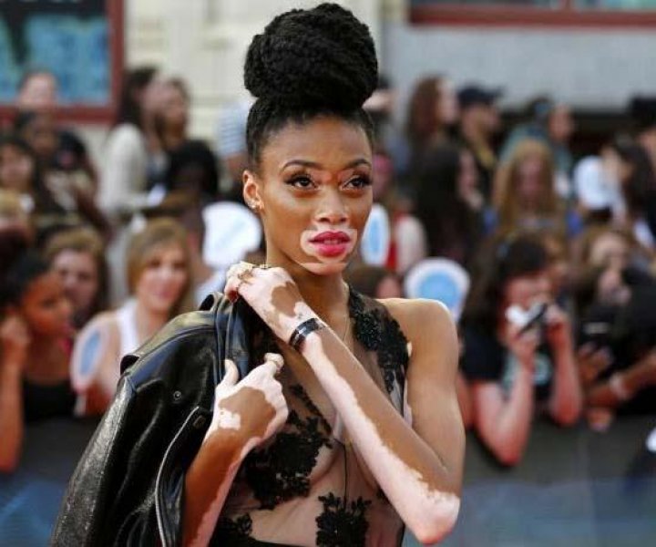 Bergüzar Korel'den moda dünyasına sert eleştiri 