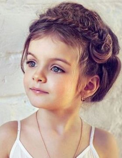 Çocuklara en çok verilen kız ve erkek isimleri 