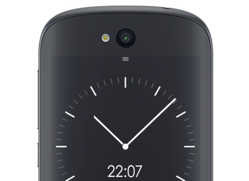 Rusya'da çift ekranlı YotaPhone 2 satışa çıktı