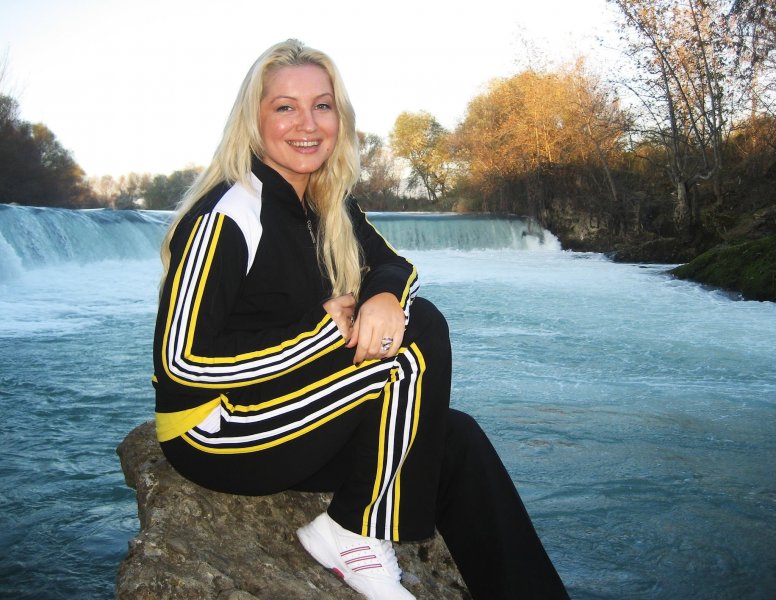 Ünlü sunucu Zahide Yetiş anne oluyor 