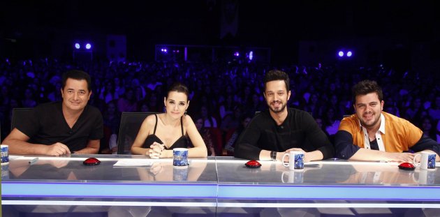 Özgü Namal 3 aylık hamile 