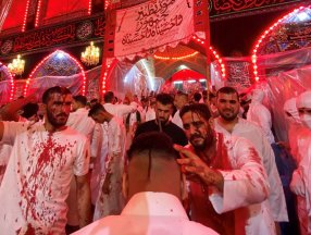 Irak'ta Kerbela şehitleri anıldı